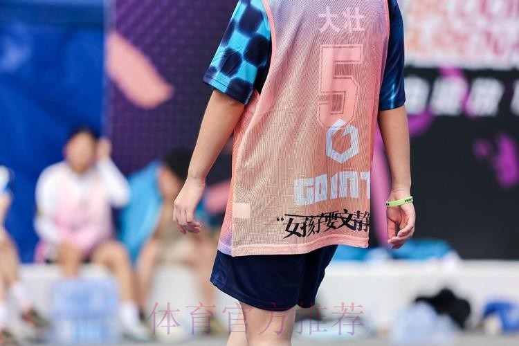 国内首个官方女足街头赛事！ 这个5.20，数百名足球女孩在杭州“怒放竞技场”